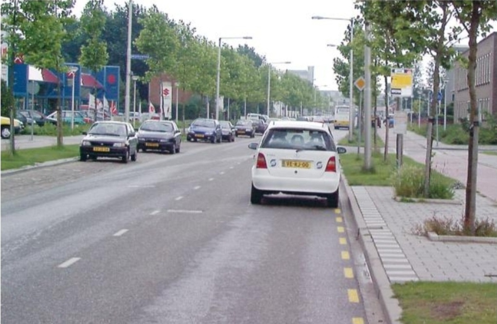 Stoppen bij een bushalte